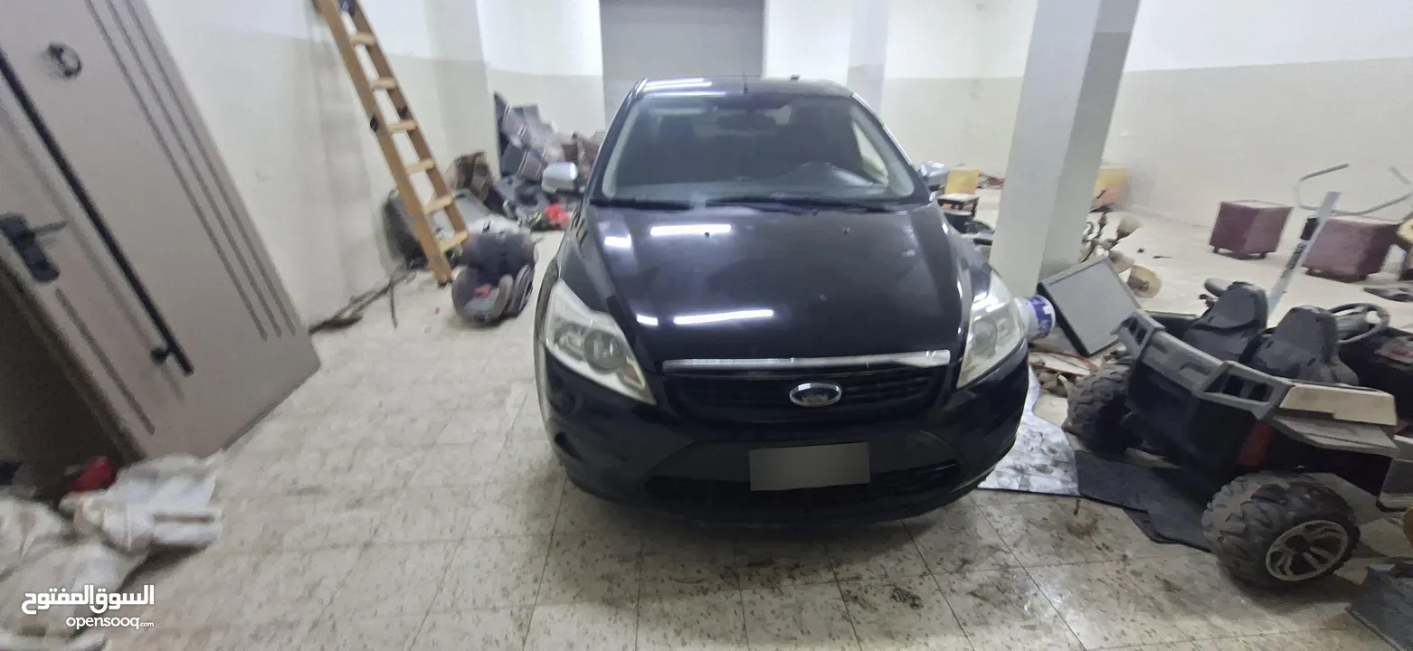 فورد فوكس موديل 2010_اتومتيك _ماتور 1600اصل برايفت فحص نظيف نص كاش ونص شيكات