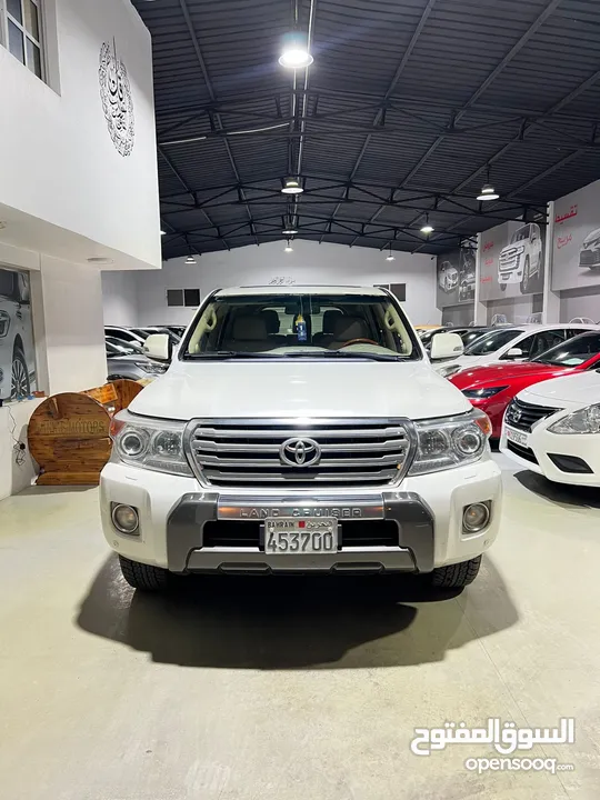 TOYOTA LAND CRUISER VX.R 2013 FIRST OWNER VERY CLEAN CONDITION