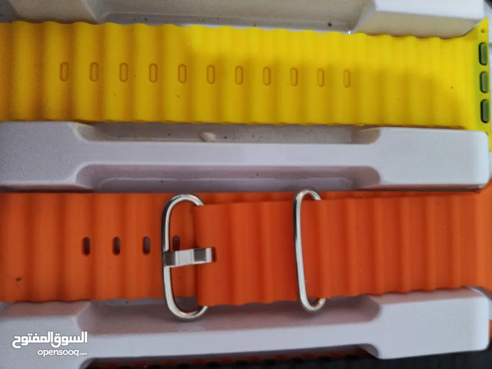 ساعه smart watch (c60 Ultra 3) مع كرتونتها و شاحنها و كساكتها مشحونه فقط 10 مرات الساعه كأنها جديده