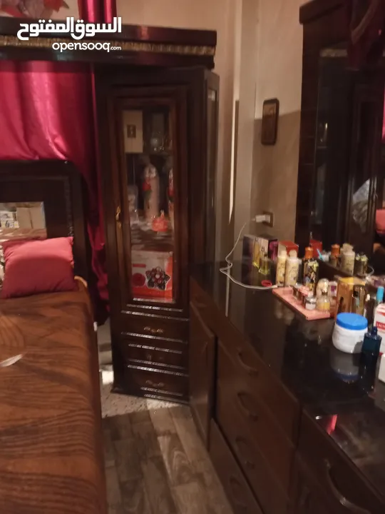 عفش بيت للبيع بسعر مغري