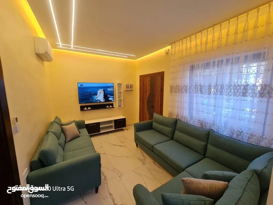 شقة للايجار في الويبده  ( Property 36714 )