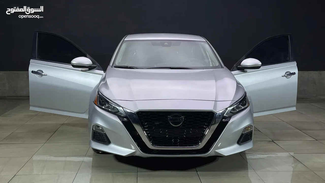 2022 Nissan Altima, SV Silver