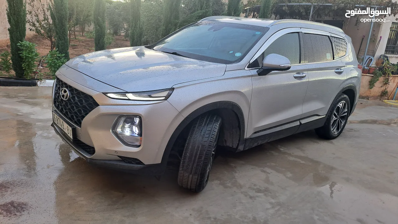 عرض على هونداي 7 ركاب سنتافيه 2020 بالاضافات المميزه والدفع الرباعي يد اوولا البيع مستعجل بسبب السفر