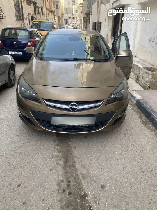 اوبل استرا