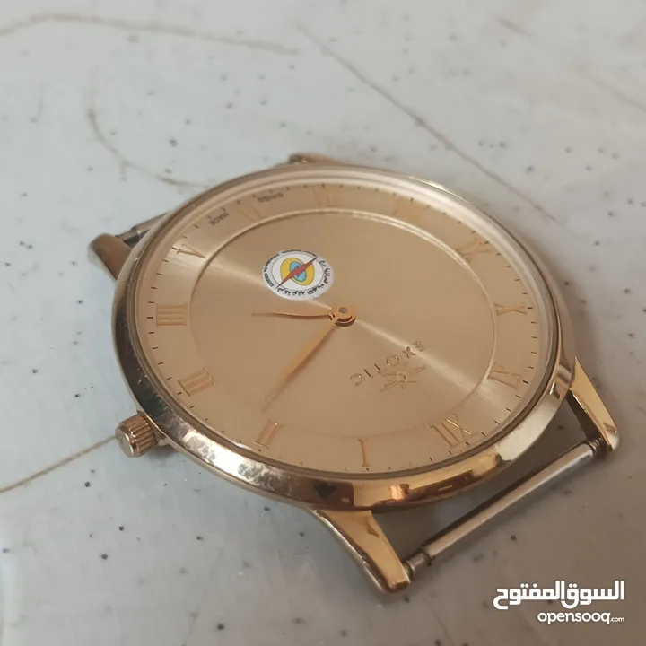 ساعة سويسرية مطلية بالذهب Exotic