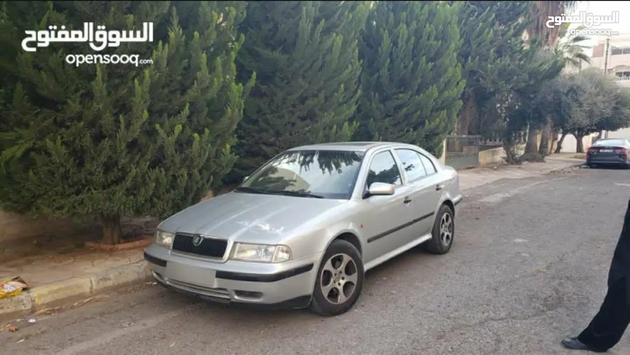 سيارة اسكودا بحالة ممتازة للبيع بداعي السفر