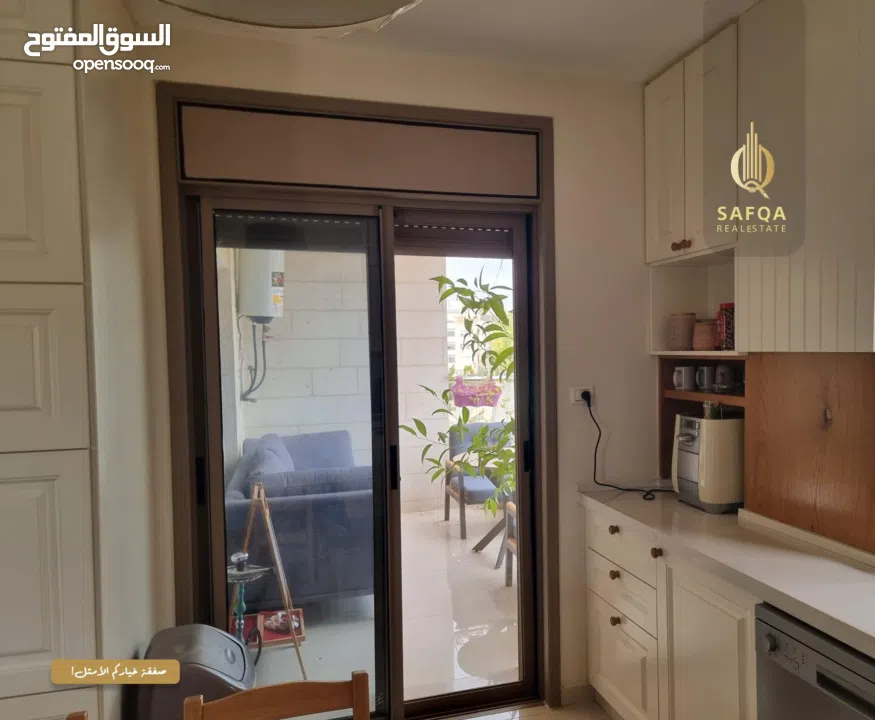 شقة للبيع بموقع مميز قريب لوسط البلد  مع اطلالة