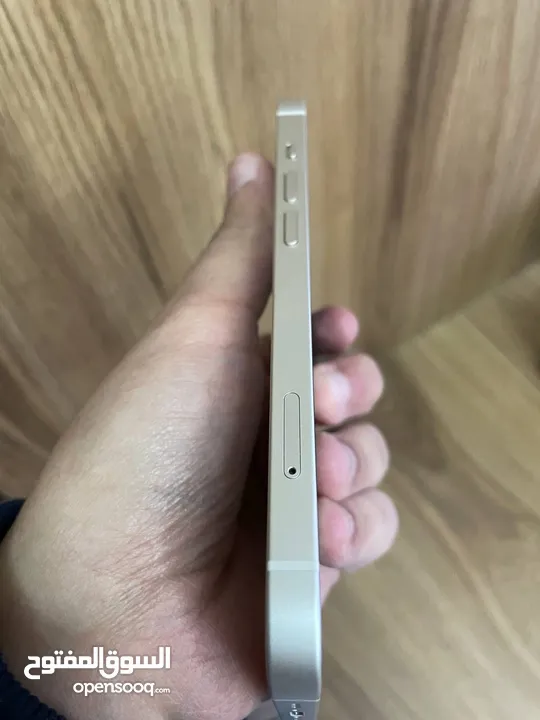 iPhone 13 (128 gb) 86%  أيفون 13 بطاريات عالية بحالة الوكالة   New apple airpods 4