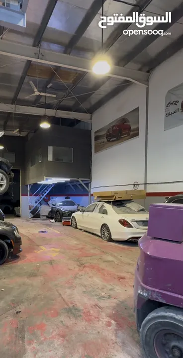 ورشة الهيكل في الصناعية 4 ورشة حديثة ومزينة باحسن انواع الديكورات مع ايدي عاملة جيدة للبيع