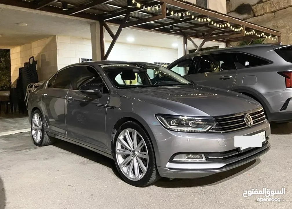 باسات B8 موجوده بالخليل