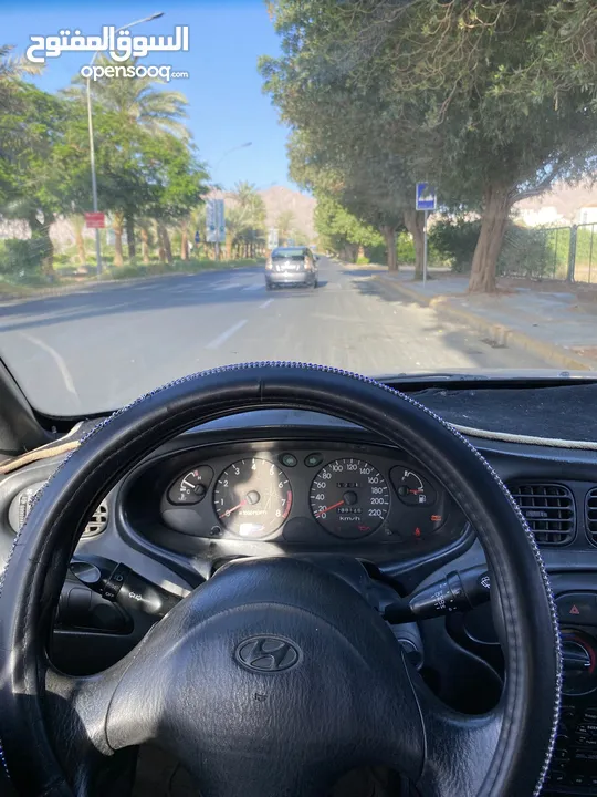 هيونداي أفانتي 96