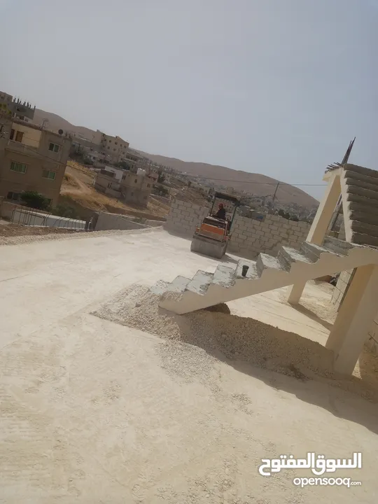 جرافه للأجار جرافه اكبيره صغيره قلابات مداحل فحص انشائي جرافه مرخصه