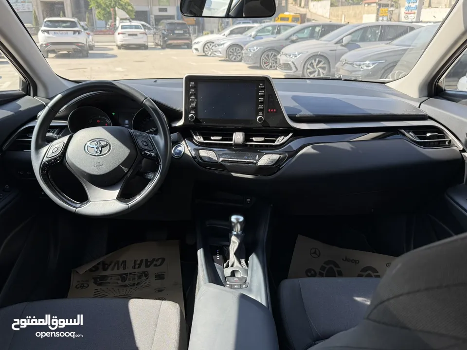 تويوتا C-HR ترخيص 2022 محرك 1800 هايبرد حصان 170