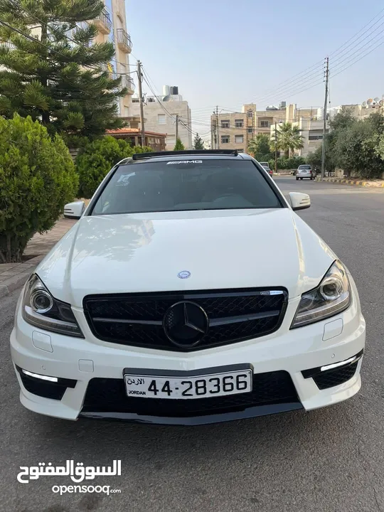 C200 cgi 2012 kit 63 Amg فحص كامل دون ملاحظات سيارة مميزة