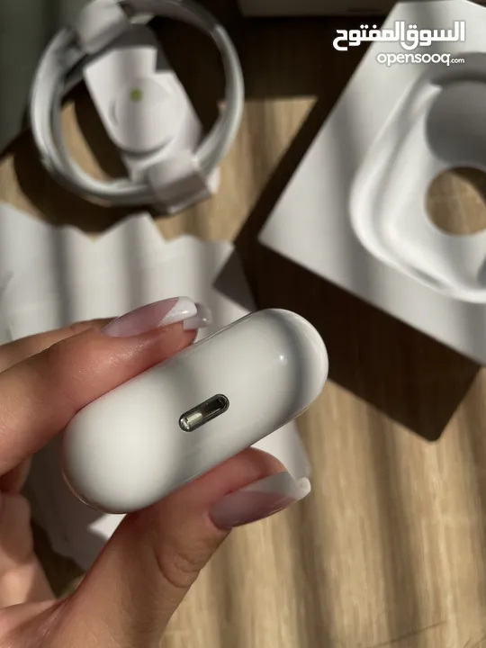 premi airpods pro max ايربودز برو 3 سيمي سيريال نمبر  by appel