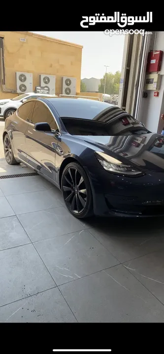 Tesla performance Model 3