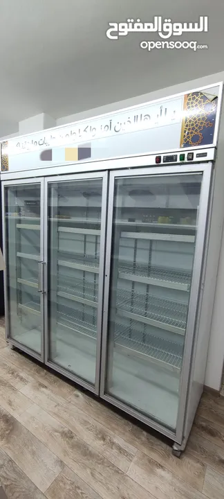 فريزر تبريد هواء 3 ابواب بحالة ممتازة