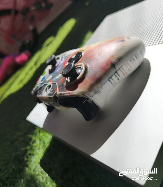 للبيع: Xbox One S حالة ممتازة ونظيف جدًا السعر: 580 شيكل فقط الموقع: نابلس