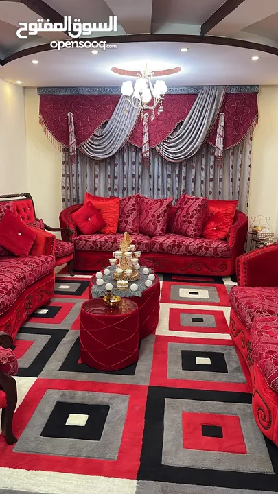 غرفة ضيوف خشب زان
