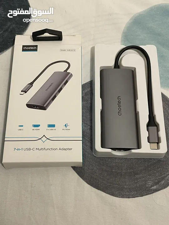 قطعة usb c hub 7-1 استعمال قليل، بحالة جديد بنصف السعر