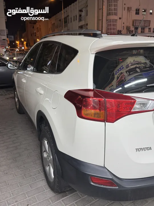 TOYOTA RAV4 2014 MODEL (EXCELLENT CONDITION) URGENT SALE!