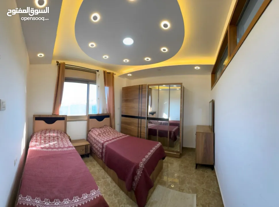 روف للايجار مفروش في اجمل مناطق رام الله والبيرة التواصل مع المالك مباشرة دون وسيط 1250 دولار