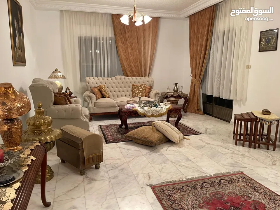 شقة مفروشة للإيجار 210م2 ( Property 38926 )