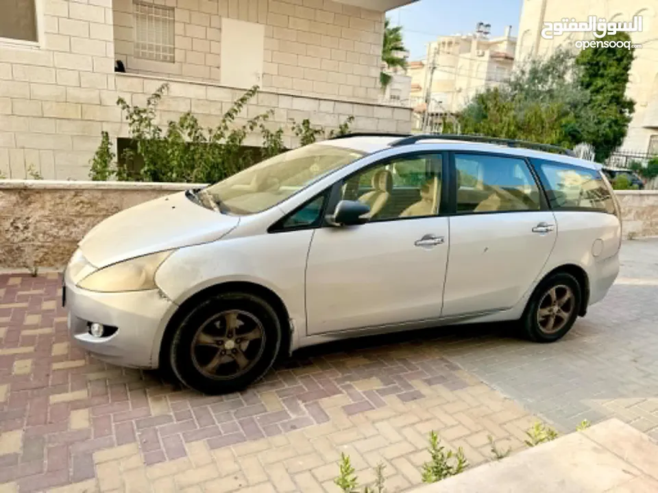 بسعر حرق 7 ركاب ميتسوبيشي جرانديز