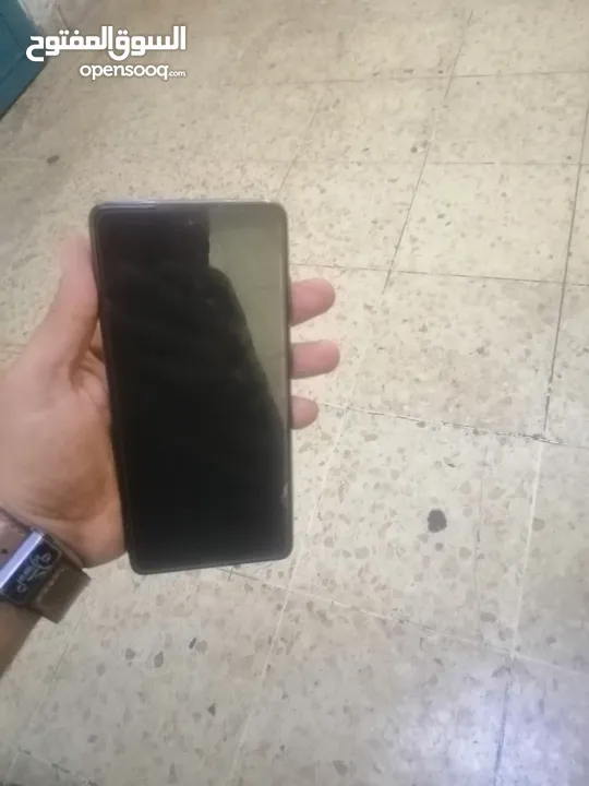للبيع سامسونج A72 بسعر حرق مش مغير في شي. ... 128 جيجا 8 راما بصمة شاشه + بصمة وجه 5000 بطاريه