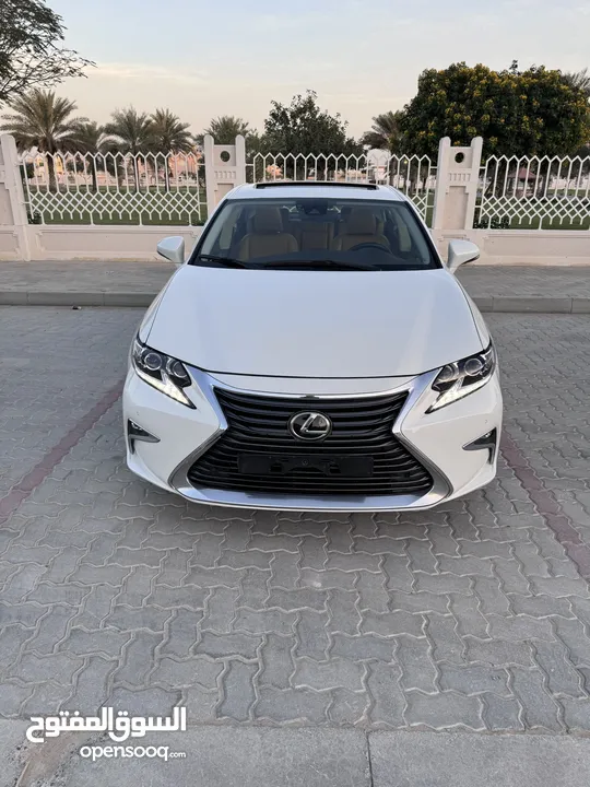 LEXUS ES 350 - GCC - 2017 - very clean car