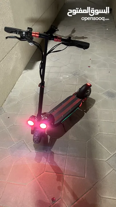 سكوتر للبيع  قابل للتفاوض scooter for sale