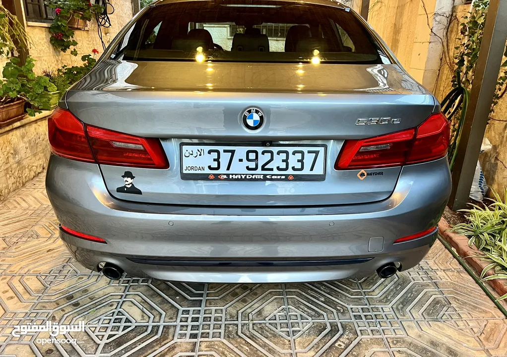 Bmw 530e هايبرد + بلگ ان  2018