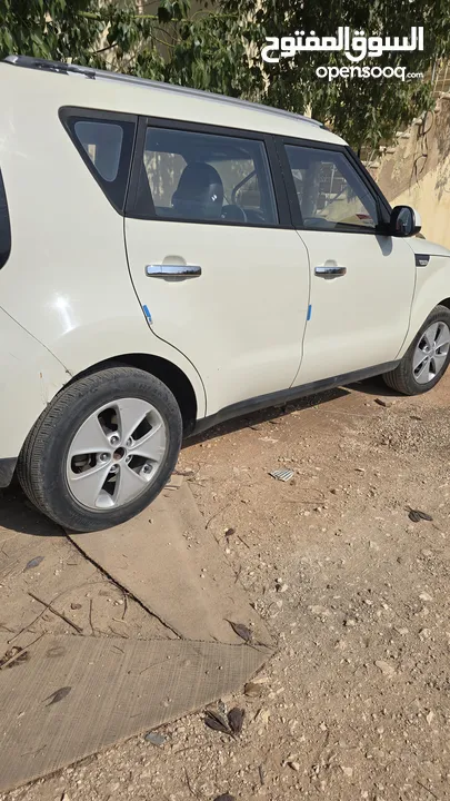 كيا سول ديزل ترخيص 2016، المسافه المقطوعه 80 الف كيلو السياره جديده وكانت استخدام شخصي قليل