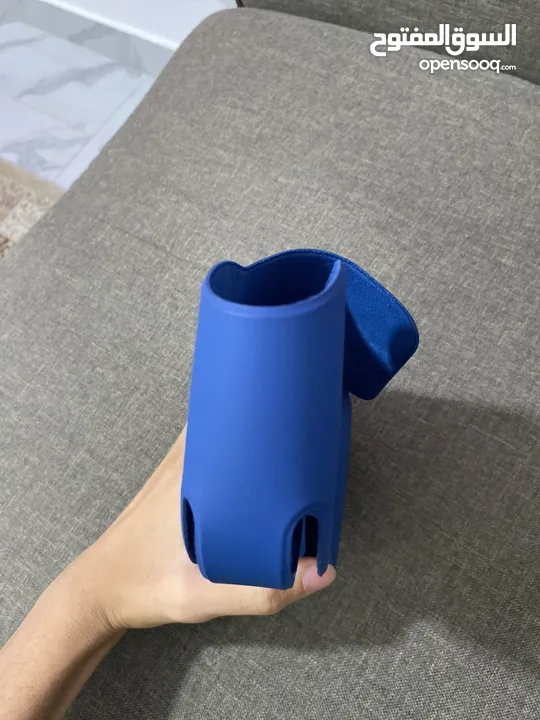 كفر سماعة ايربودز ماكس ازرق بحالة ممتازة / AirPods max cover like new blue