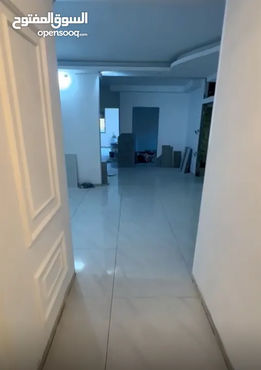 واثق المصري