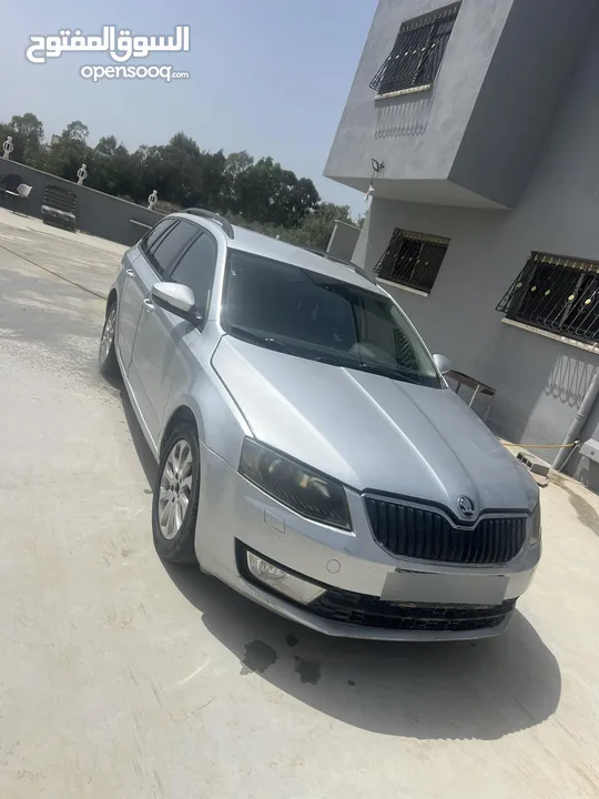 اكتافيه الف