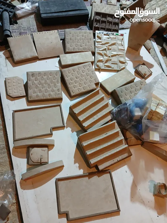استاندات عرض اكسسوارات ديكور محل فضه