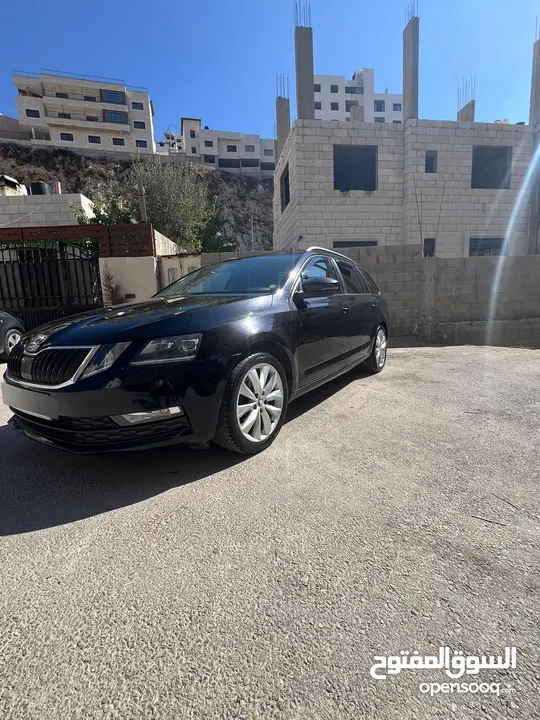 سكودا اوكتافيا 2017 فل اضافات