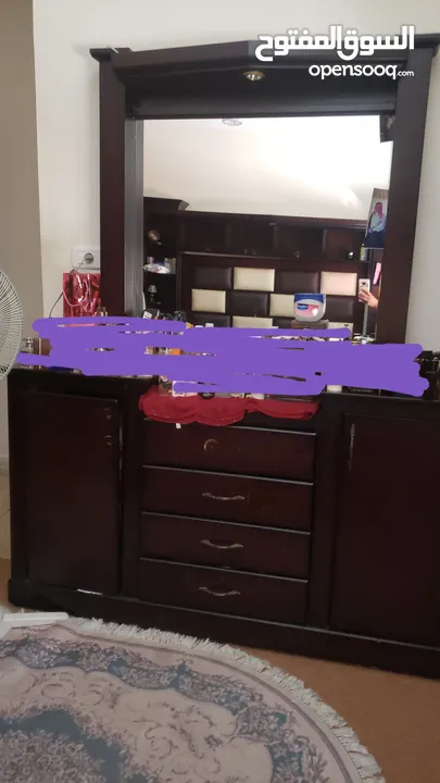 غرفة نوم مستعملة بحالة جيدة للبيع لون بني
