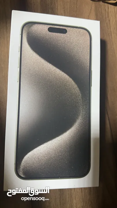 iPhone 15 pro Max natural titanium