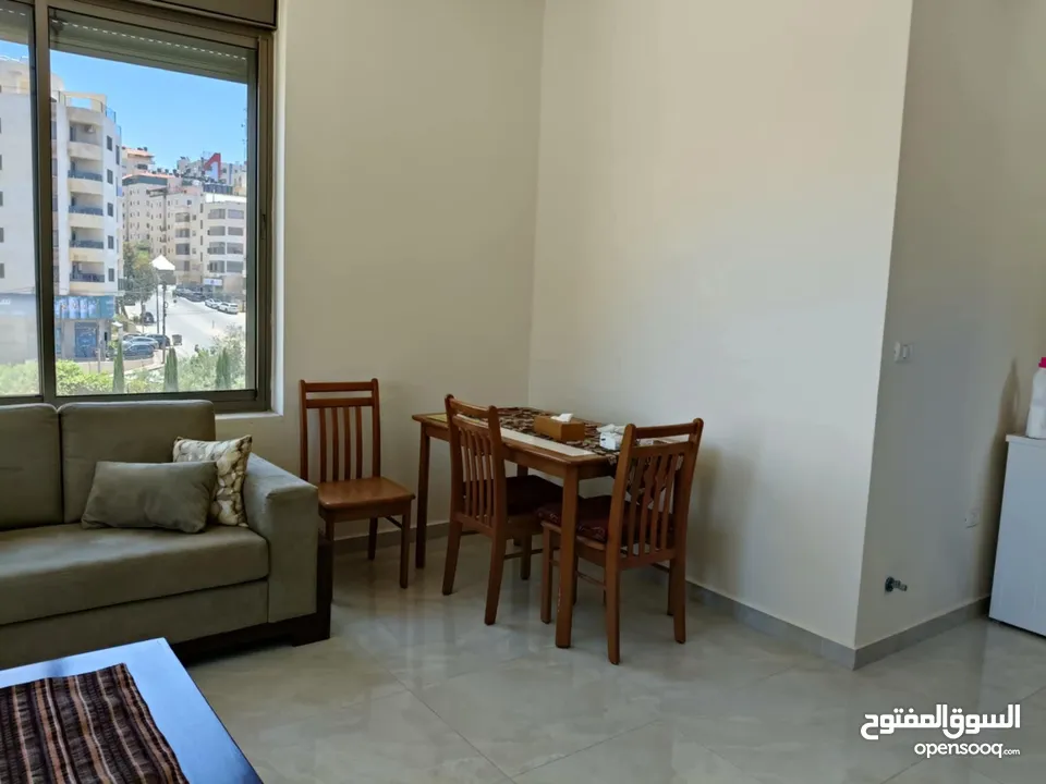 روف صغير مفروش للإيجار في سطح مرحبا