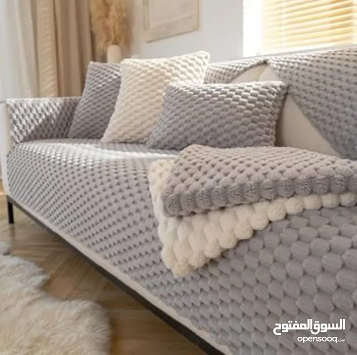 طقم الفرو الكرات الفاخر وصل  أفخم طقم يعطي للكنب شكل دافي ولطيف ومليان فخامة!