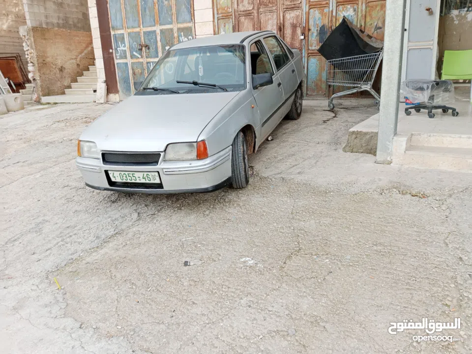 اوبل كاديت 86 افرهول جديد كوشوك جديد بطاريه جديده ترخيص تامين شغال نابلس