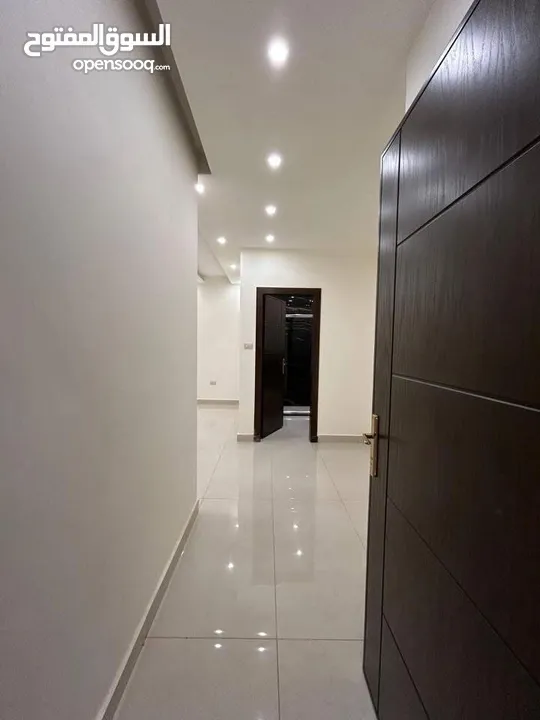 شقة طابق ارضي مع ترسات سوبر ديلوكس بأجمل مناطق مرج الحمام / شقة طابق الثالث مع رووف وترس
