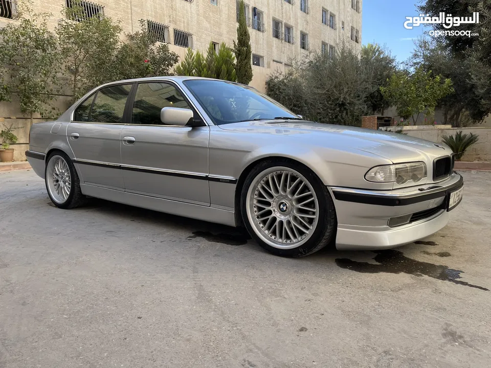 Bmw 740 model 2001