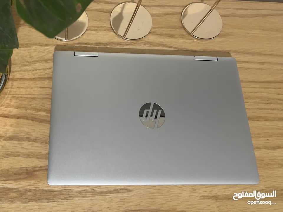 لابتوب يتحول الى تابلت ذات شاشة تعمل باللمس