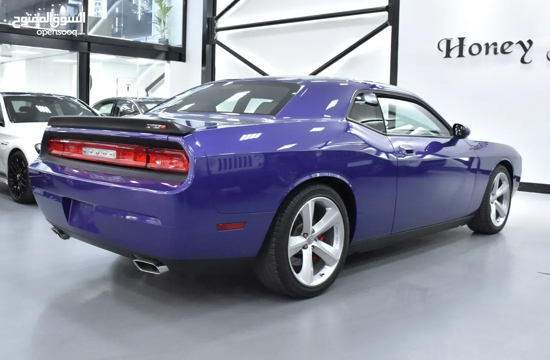 ONE and ONLY in the WHOLE REGION! SAME LIKE BRAND NEW CAR! Dodge Challenger SRT8 6.1 HEMI \ 2010-GCC