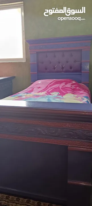 سرير نوم + خرانة ملابس + مكتب دراسة بسعر مغري
