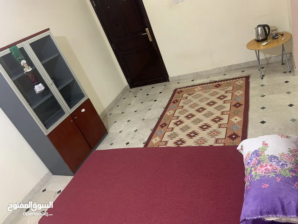 Furnished rooms for females