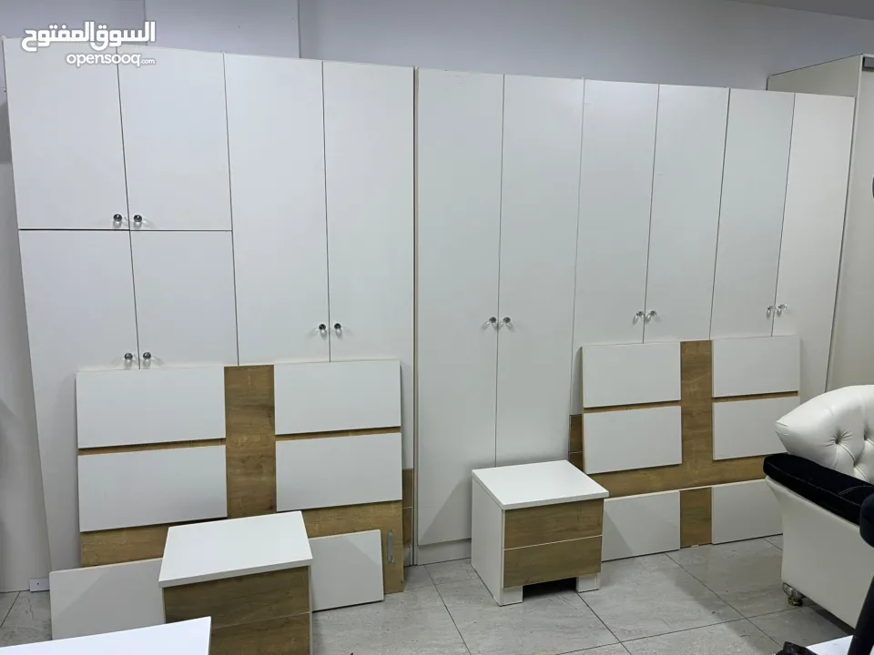 غرفة نوم خشبي راقية مميزة بوجود خزانة عشر دفات 6+2